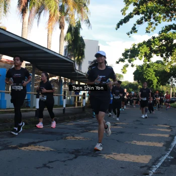 Runner Photo 1629357
