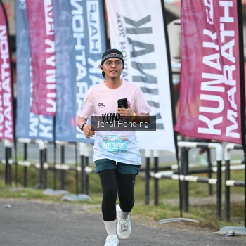 Runner Photo 1629380