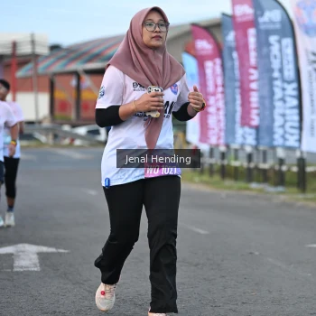 Runner Photo 1629500