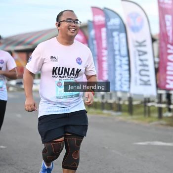 Runner Photo 1629512