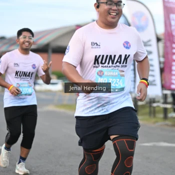 Runner Photo 1629534