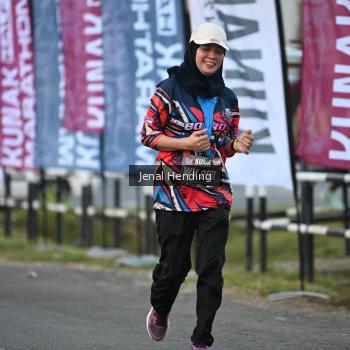 Runner Photo 1629598