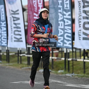 Runner Photo 1629616