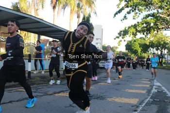 Runner Photo 1629654
