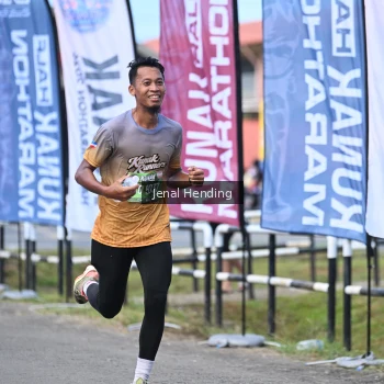 Runner Photo 1629677