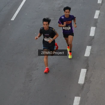 Runner Photo 1629694