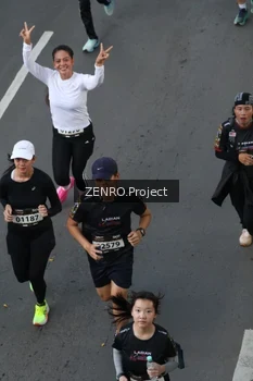 Runner Photo 1629746