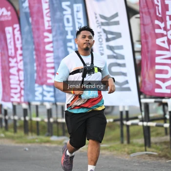 Runner Photo 1629761