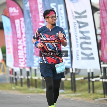 Runner Photo 1629769