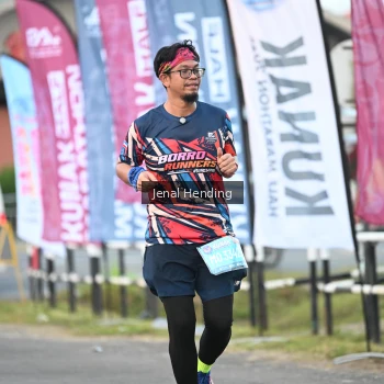 Runner Photo 1629773