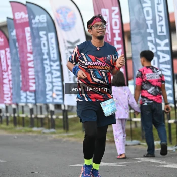 Runner Photo 1629807