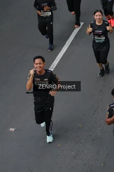 Runner Photo 1629829