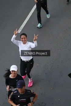 Runner Photo 1629834