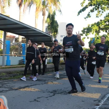 Runner Photo 1629871
