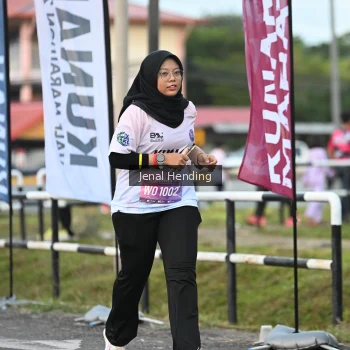 Runner Photo 1629873