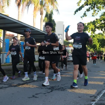 Runner Photo 1629897