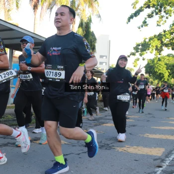 Runner Photo 1629919