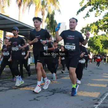 Runner Photo 1629924