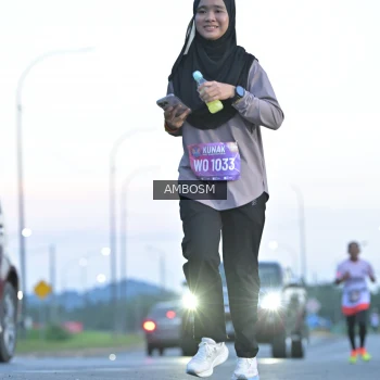 Runner Photo 1629993