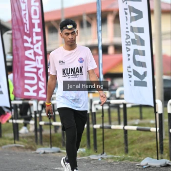Runner Photo 1630029