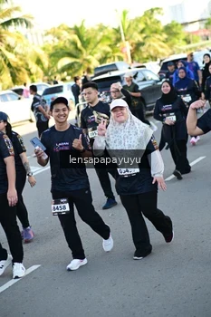 Runner Photo 1630049