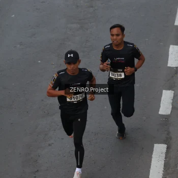 Runner Photo 1630071