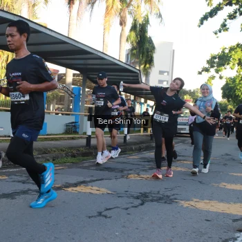 Runner Photo 1630088