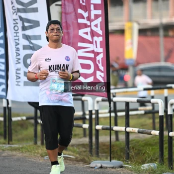 Runner Photo 1630111