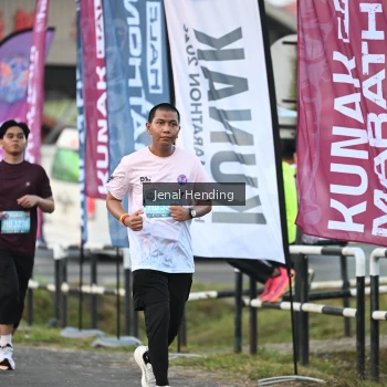 Runner Photo 1630172