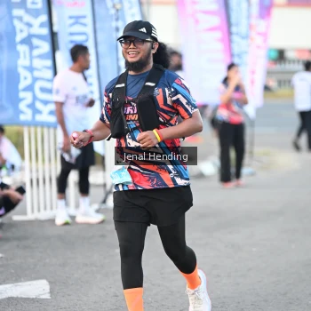 Runner Photo 1630196
