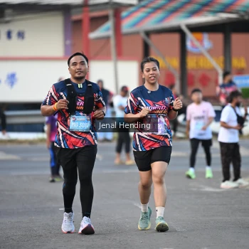 Runner Photo 1630316