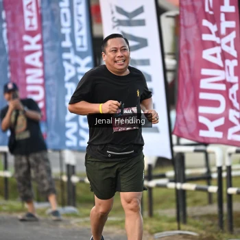 Runner Photo 1630378