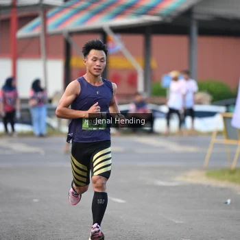 Runner Photo 1630588