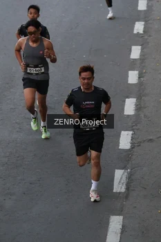Runner Photo 1630618