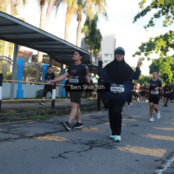 Runner Photo 1630853