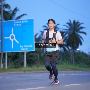 Runner Photo 1630877