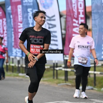 Runner Photo 1630983