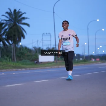Runner Photo 1631182