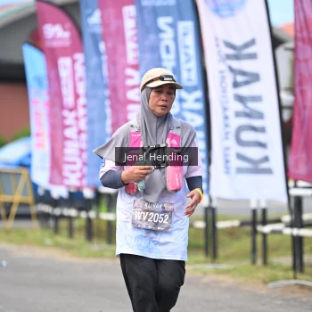 Runner Photo 1631213