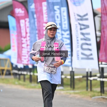 Runner Photo 1631215