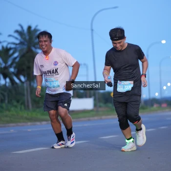 Runner Photo 1631276