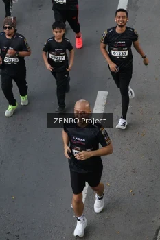 Runner Photo 1631284