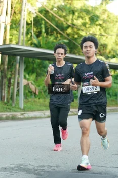 Runner Photo 1631305