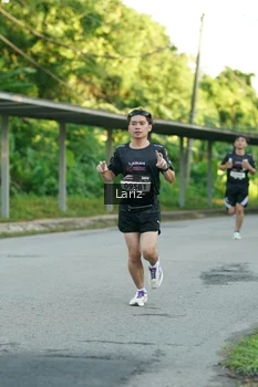 Runner Photo 1631351