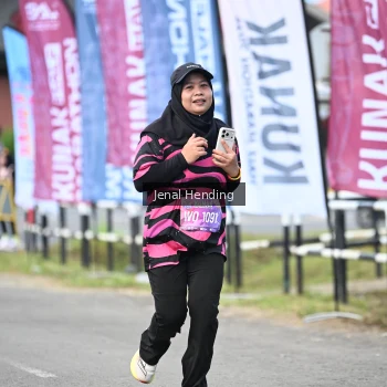 Runner Photo 1631420