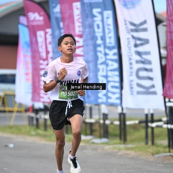 Runner Photo 1631645