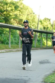 Runner Photo 1631657