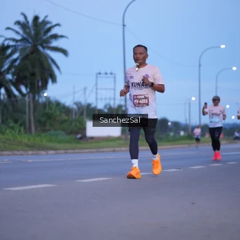 Runner Photo 1631684