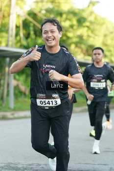 Runner Photo 1631733