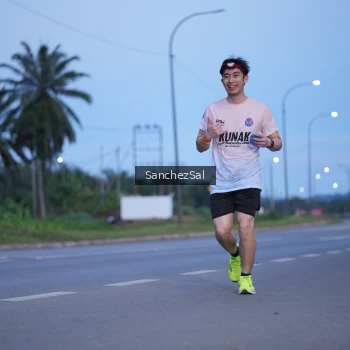 Runner Photo 1631812